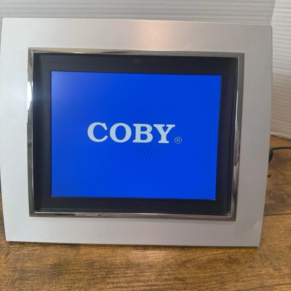 COBY Y2K 7